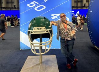 A tale of two communities: Fanatics Fest and FlameCon 2024