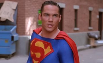 SUPERMAN actor Dean Cain joins ICE, commits to being on the wrong side of history Dean Cain in Superman and Lois