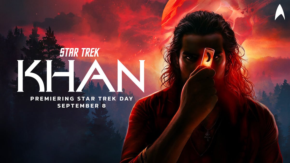 Key art for Star Trek: Khan featuring Khan holding a vial with a Ceti Alpha eel inside it.