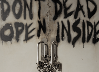 WALKING DEAD UNIVERSE AUCTION has over 10,000 pieces of memorabilia for sale