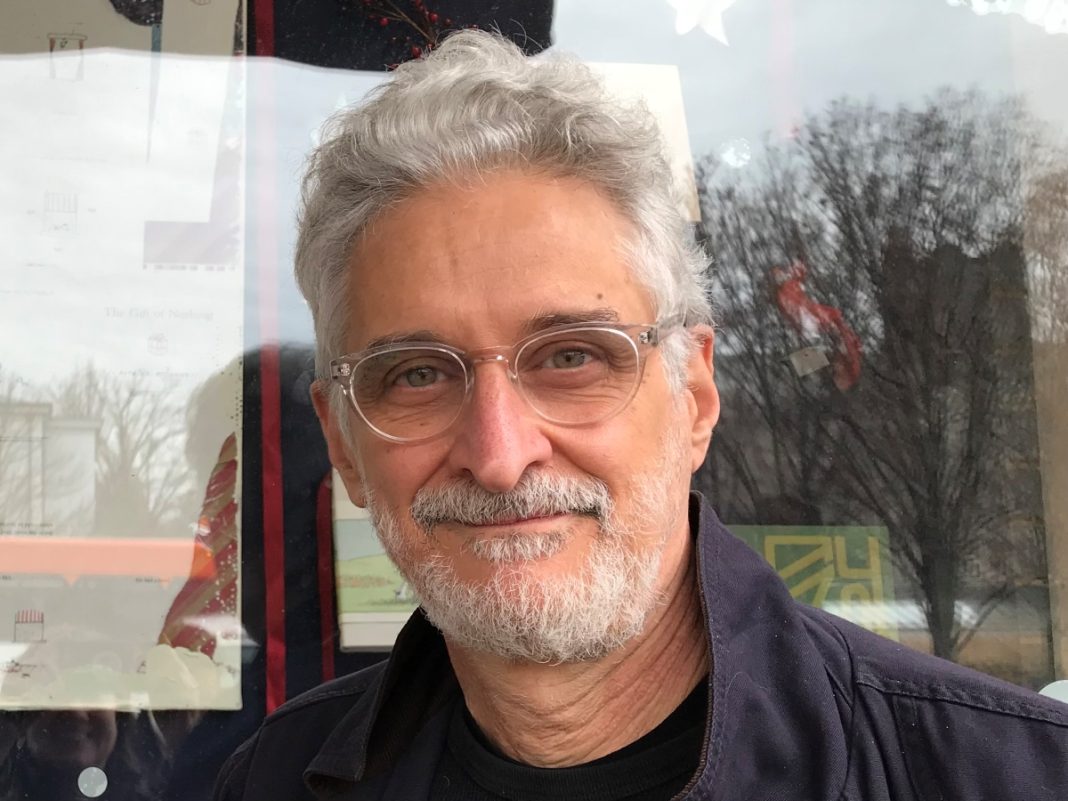 NYCC '25: MUTTS creator Patrick McDonnell inducted into Harvey Awards ...