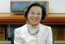 Year 24 Group mangaka Keiko Takemiya receives the Persons of Cultural Merit award keiko takemiya award