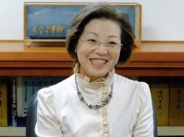 Year 24 Group mangaka Keiko Takemiya receives the Persons of Cultural Merit award keiko takemiya award