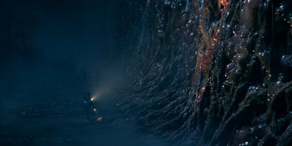 Eleven and Hopper discovering the wall