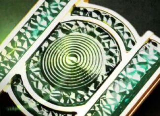 Kyle Chandler and Aaron Pierre are hard-traveling heroes in new LANTERNS teaser trailer Lanterns teaser trailer