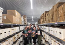 Comics Seller Finds New Readers Through Temu warehouse