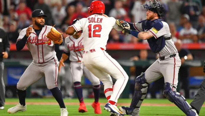 braves-angels-brawl braves-angels-brawl