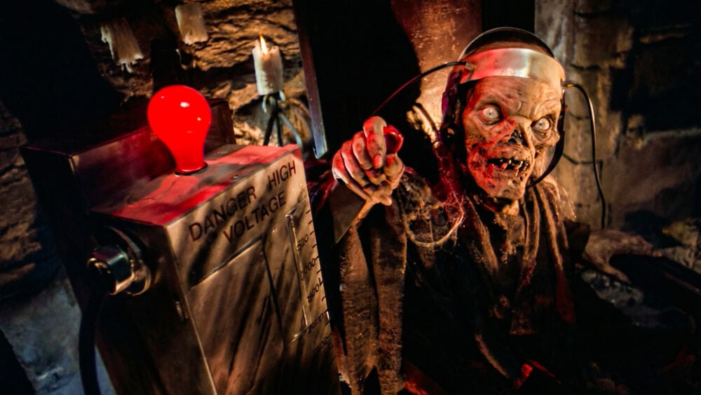 Horror Beat: TALES FROM THE CRYPT still a raunchy good time 37 years later - The Comic Stand
