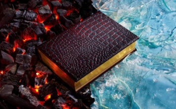 $2k limited anniversary edition of A GAME OF THRONES published by the Folio Society