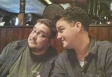 SDCC ‘26: Marvel’s Cebulski passes Wacker the EIC torch Marvel's EiCs at a bar