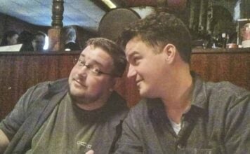 SDCC ‘26: Marvel’s Cebulski passes Wacker the EIC torch Marvel's EiCs at a bar